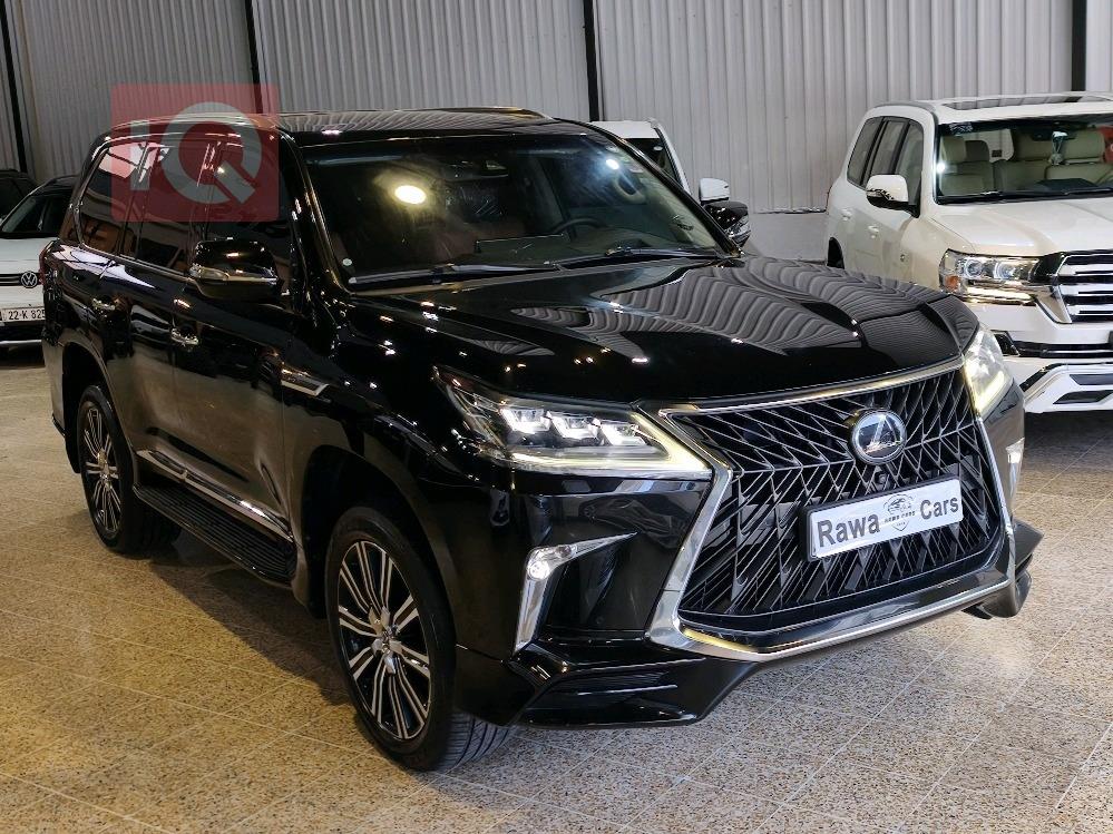 Lexus LX